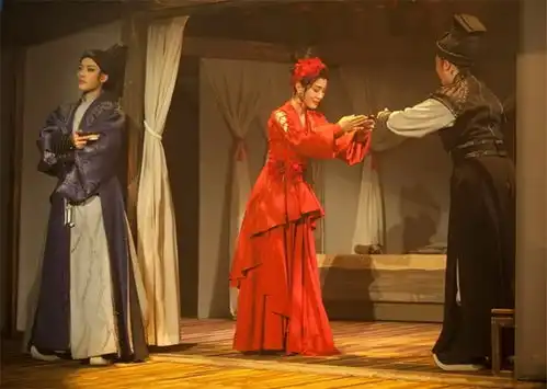 戏剧梅开四十载香自苦寒报春来
