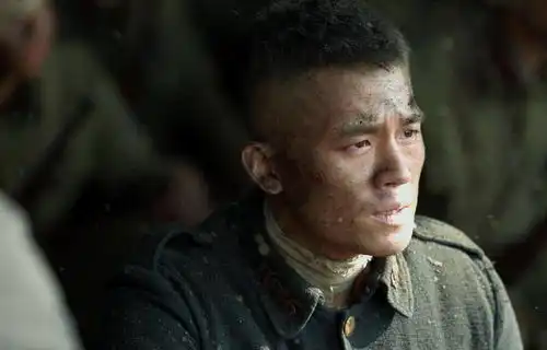 电影八佰过后,他能摘掉马思纯前男友标签了吗