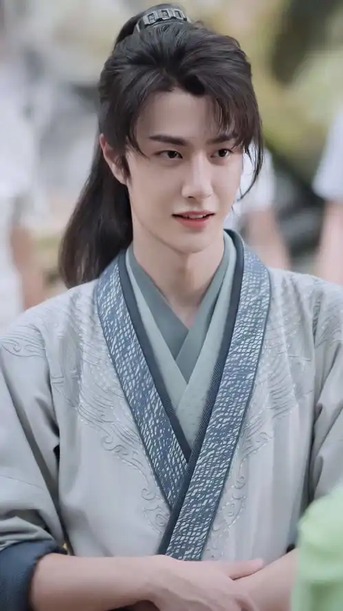 啊啊啊啊,有翡新剧照,王一博的白衣允哥哥我太心动了