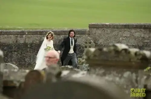 床照流出雪诺,你个啥也不懂的也出轨了