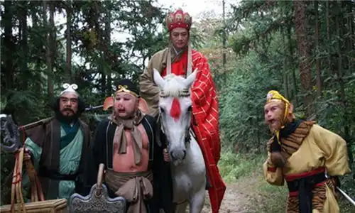 如来给了唐僧无字经,为何单单燃灯古佛急了因为无字经是他的
