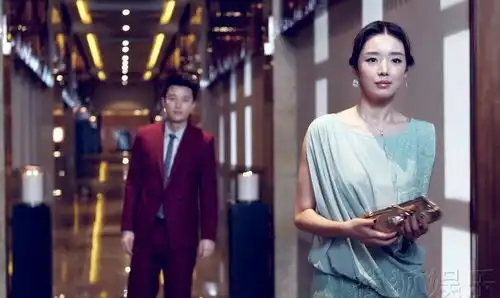 老夫少妻是什么体验妻子过了三十岁,就开始后悔了
