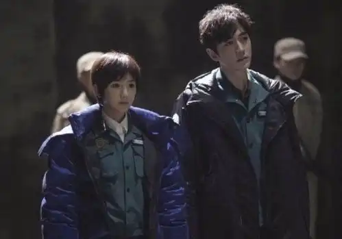 陈翔时隔4年辟谣出轨,称要走法律程序,毛晓彤方回应很刚
