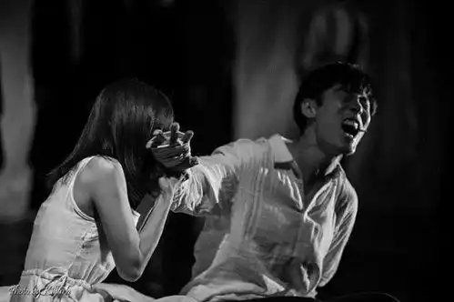 孟京辉以戏剧为主线,跳进新世界
