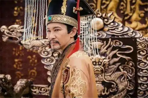 唐玄宗为什么主动放弃长安城安禄山不足为惧,内讧爆发才可怕
