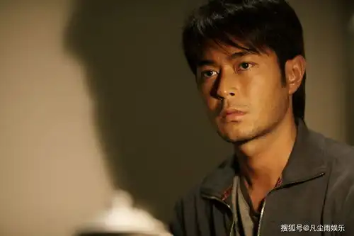 古天乐捐建的学校被曝荒废,遭到网友质疑,是真慈善还是立人设
