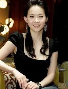 曾宝仪个人资料遭扒结婚了吗老公是谁和胡歌互称亲爱的关系暧昧