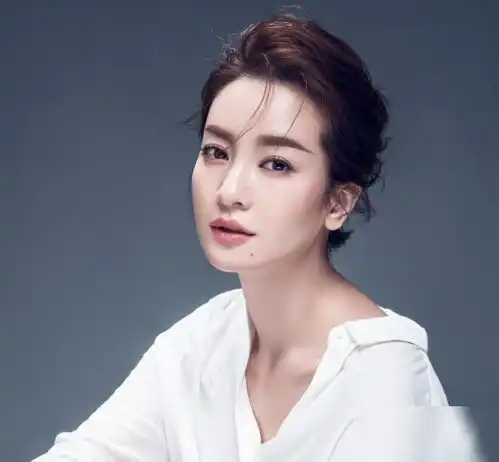 七号房的礼物里的小女孩近照曝光,网友关晓彤加李晟的合体