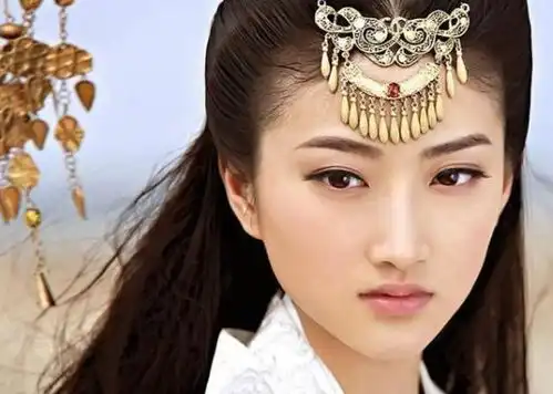 她是红颜祸水的代表,9个男人为她而死,一生十分传奇