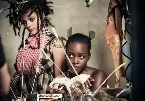 pirellialiceinwonderland全黑阵容爱丽丝梦游仙境
