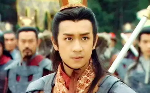 6版哪吒曹骏最经典宋祖儿最美,最萌在图六,现在是当红小鲜肉