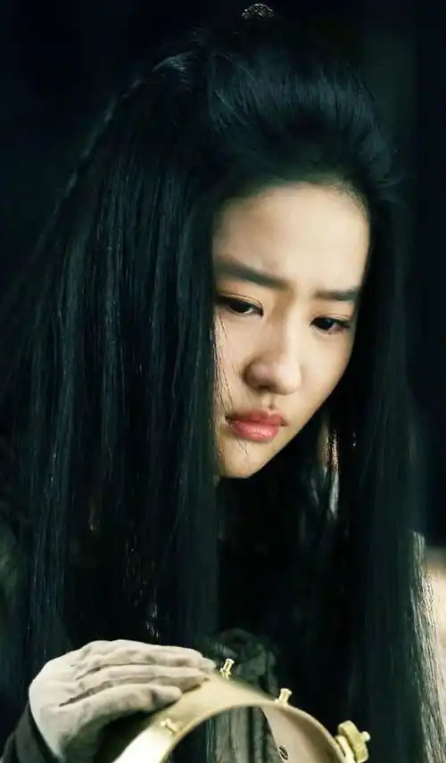 刘亦菲陈红江疏影,佟丽娅谁的古装扮相最美
