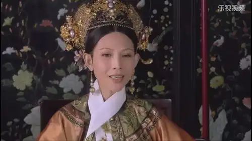 甄嬛传甄嬛到死不知,皇后耳环有什么秘密每次都是亲手摘
