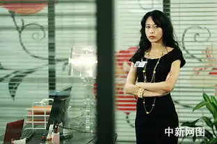 莫文蔚pk众多美女暧昧抚摸黄立行眼神热辣
