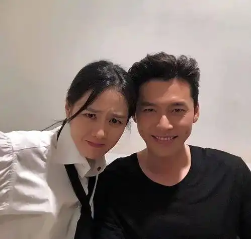 新年第一甜忠武路顶级女演员和南韩国民男神,一骑绝尘cp是真的