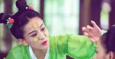 此人号称第一美女,为何却要毒杀自己的父亲死后还落了个坏名声
