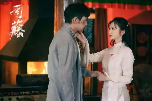 景甜童年照曝光,模样俊俏五官标致,网友从小就是美人胚子
