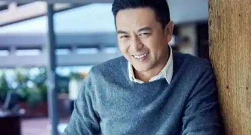孙俪又官宣新剧,搭档杨超越,看到演员阵容追定了
