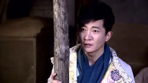 龙门镖局陆三金的大爷,当太监是被三金父亲害的