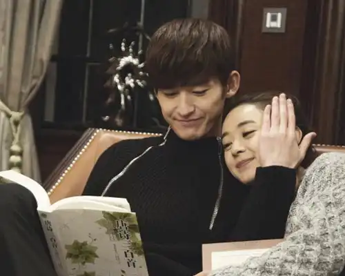 杉杉来了甜蜜剧照张翰赵丽颖浪漫拥吻
