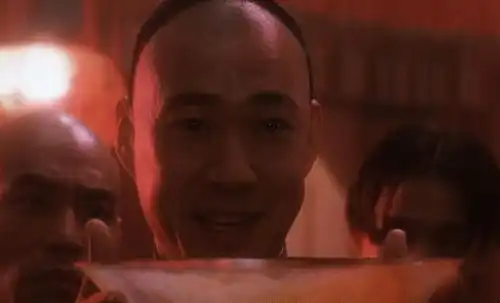 不疯魔不成活,霸王别姬中,段小楼为什么揭发程蝶衣
