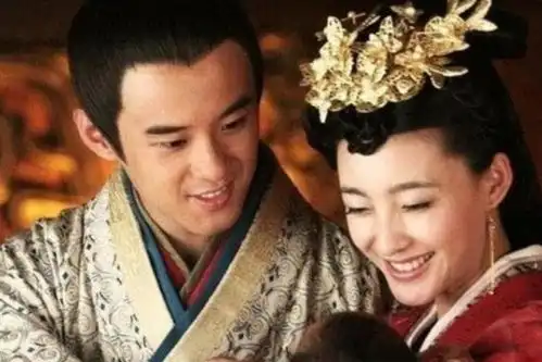 傻子皇帝的美艳皇后,被几位王爷争来争去,改朝换代后又当皇后
