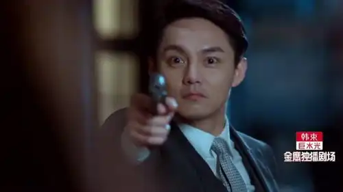 麻雀周冬雨被尹正逼到死角,他一出现,周冬雨瞬间得救