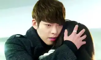 拿对剧本系列这些男二的人气比男一还高...
