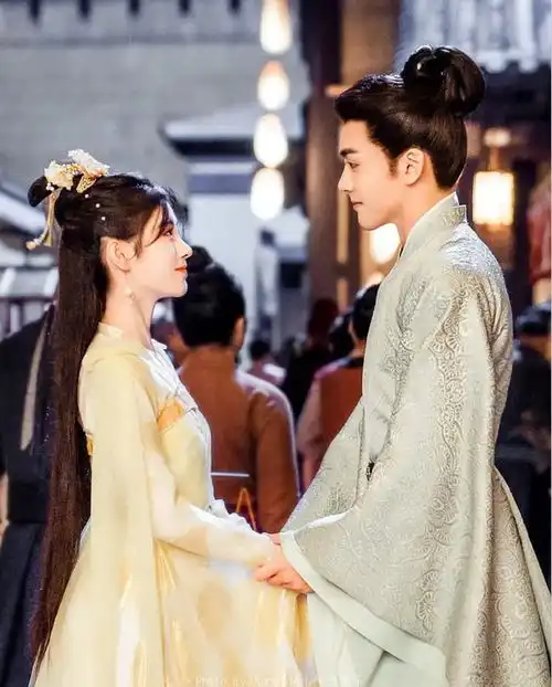 鞠婧祎和曾舜晞主演的嘉南传开播,剧评为何呈两极分化趋势