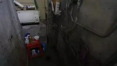 逆天了仅40㎡的蜗居竟然住了6口人