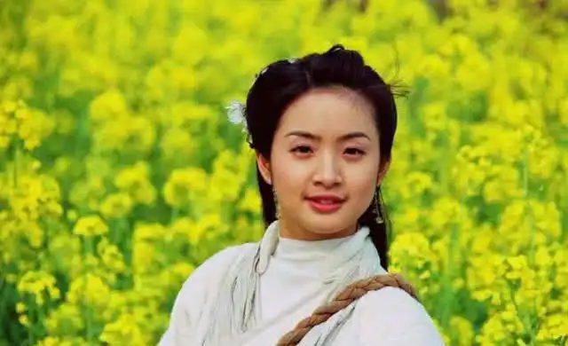 花不弃林依晨分享度假照片,活成最舒服的样子,也太真实了吧

