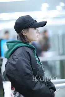 杨幂巧用高领毛衣当防毒面具