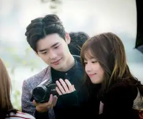 w两个世界一个从漫画里走出来的美男子