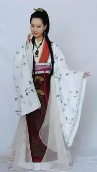 求神话中白冰的造型
