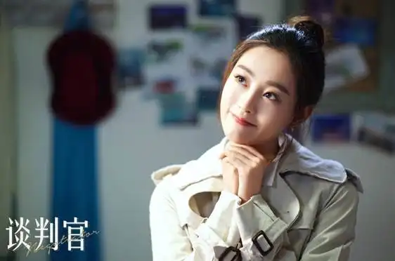 如何让肌肤锁住水分,看看幂姐如何保持少女肌,hold住晓飞总