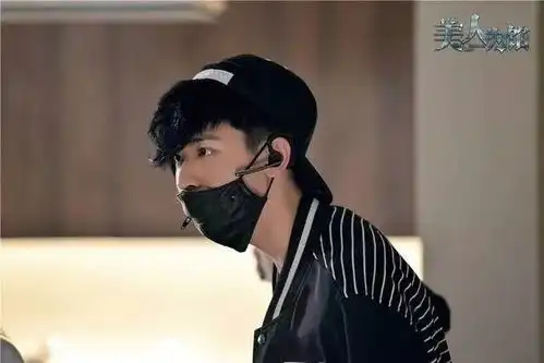 蔡徐坤撞脸于正旗下男艺人,这次却意外被网友喷长得不如人家