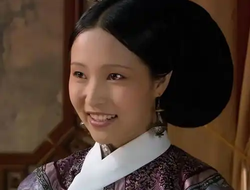 直到看见甄嬛传演员重聚,才明白,因何孙俪蒋欣都对此避之不及
