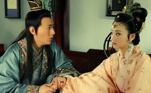 红楼梦里王熙凤和贾琏的4次夫妻生活,暗含了哪3个不易觉察的信息