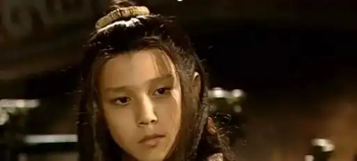 最帅童星翁斐然,童年出演小嬴政颜值担当,退圈可惜了
