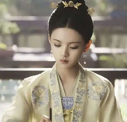 将夜2来袭,杨超越出演桑桑,看到定妆照后粉丝不淡定了
