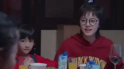 少年派过年一家团聚,林妙妙收红包美滋滋,笑的根本停不下来
