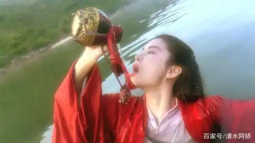 在笑傲江湖中,方证和冲虚两大掌门联手,能不能击败东方不败
