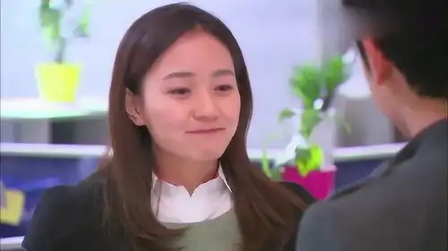 遇见王沥川小秋来到沥川的墓地,闺蜜看的大哭,小秋却心虚想删文