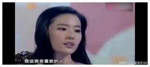 刘亦菲单身之谜终于解开,原来她一直在等待这个人
