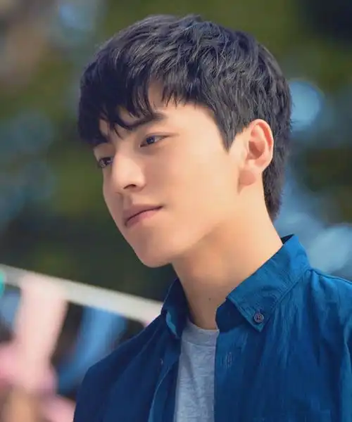 一吻定情定档情人节上映,王大陆剧照判若两人,帅到认不出
