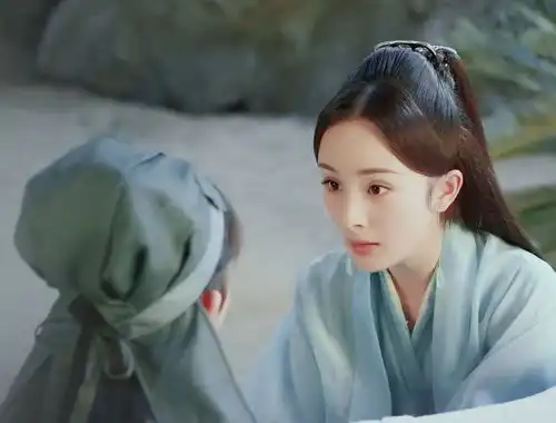 三生三世夜华都放弃了,阿离却坚信娘亲快回来了母子连心