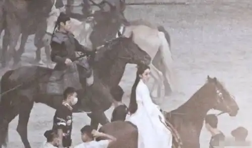 杨幂斛珠夫人最新剧照曝光,白衣飘飘,像极了27年前的赵敏