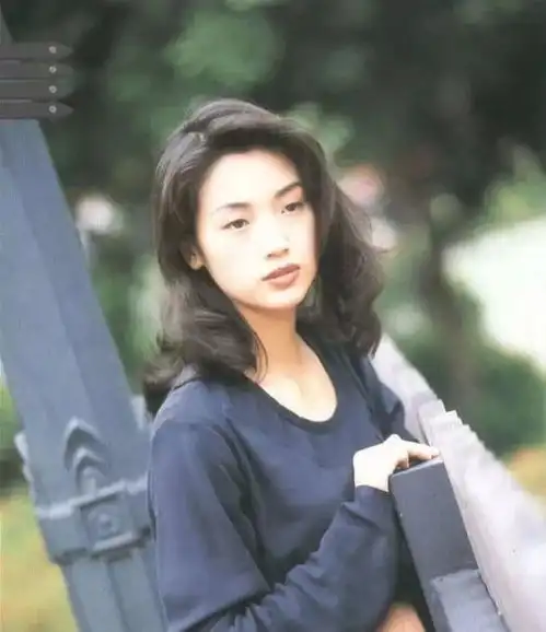 男神收割机吴倩莲正式踏入52岁曾霸气拒绝刘德华求婚最后嫁平凡人