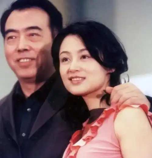 大陆第一美人陈红,甘愿为陈凯歌退居幕后,如今惊艳现身北影节