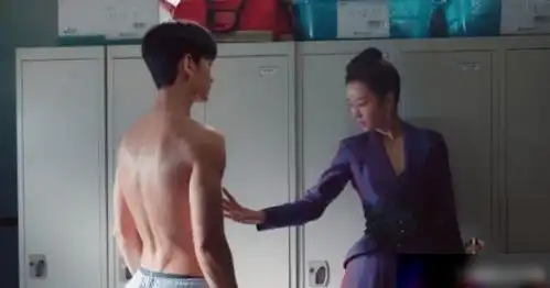 金秀贤新剧被模腹肌,台词露骨,韩国网友看不下去了,选择投诉